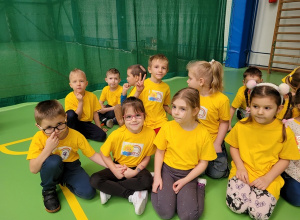 Turniej sportowy z Jedyneczką.