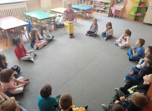 Spotkanie z panią bibliotekarką.